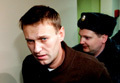 Власть навалилась на Навального